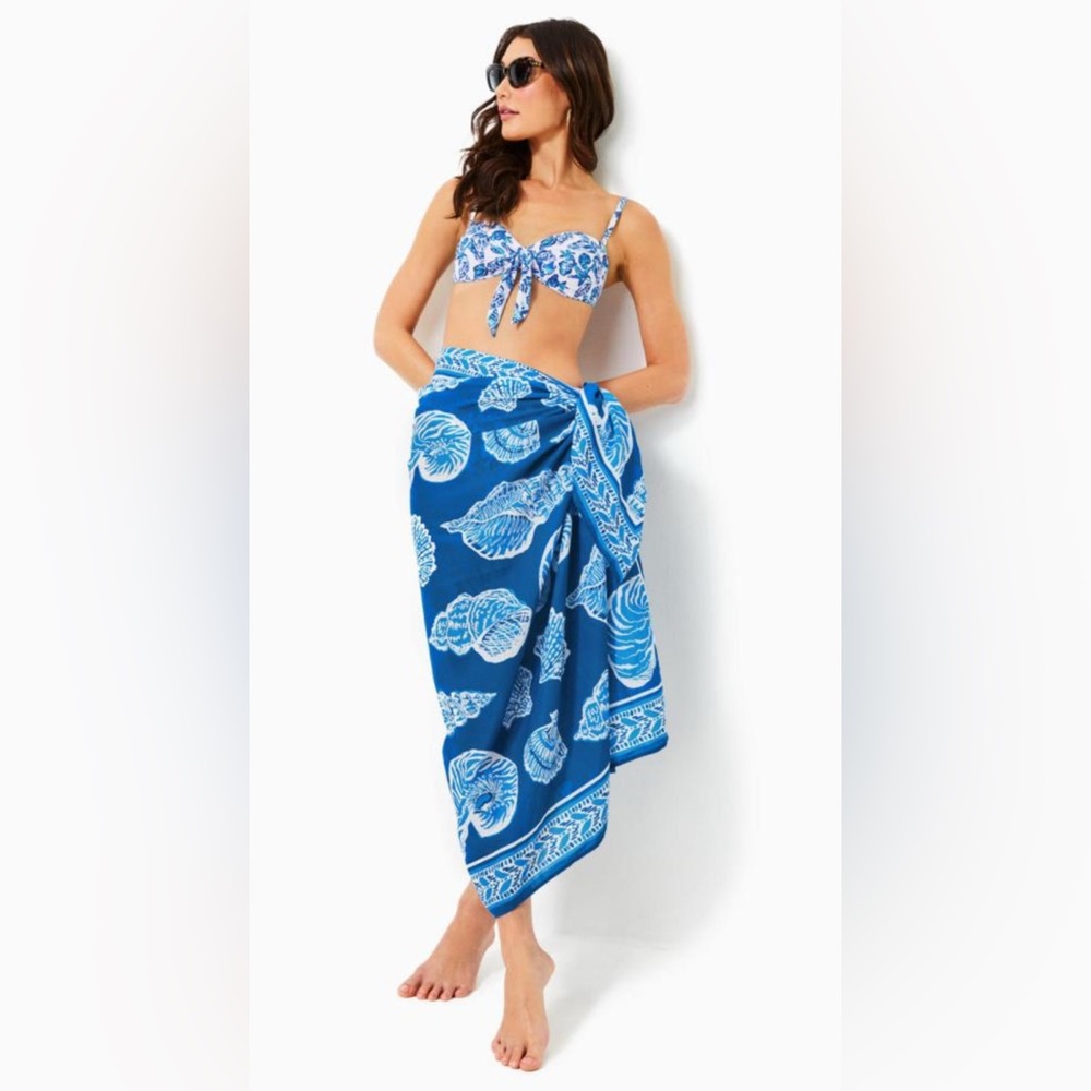 Lilly Pulitzer Blue and White Shell Print Swim Coverup Pareo NWT